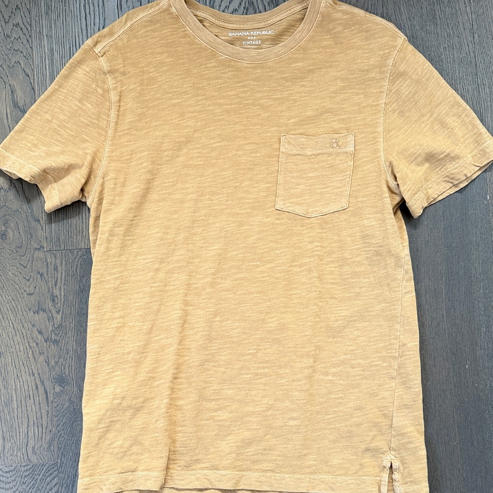 Banana Republic Men's Brown Short Sleeve Tee